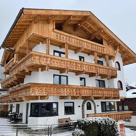 Haus Austria Top 3 Finkenberg Exterior photo
